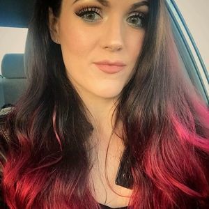 Meet your Posher, Elena